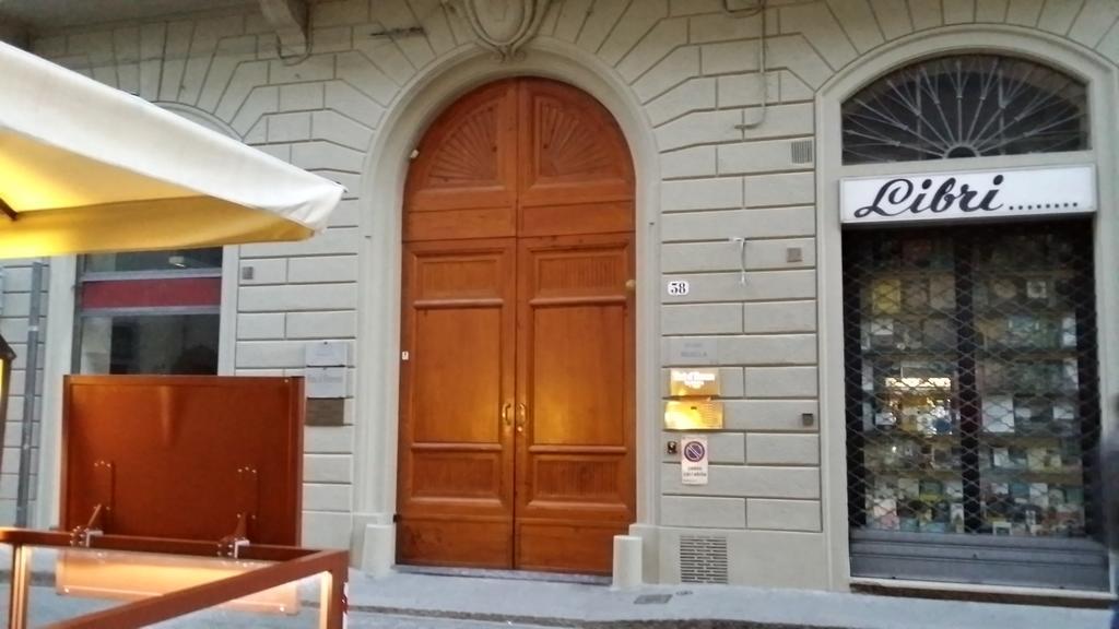 First Of Florence Ngoại thất bức ảnh